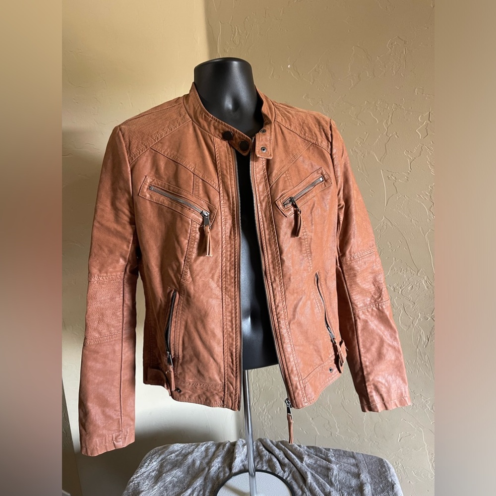 Lady’s jacket Rue 21 🧥